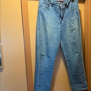 Gloria Vanderbilt Light Blue Denim Jeans
